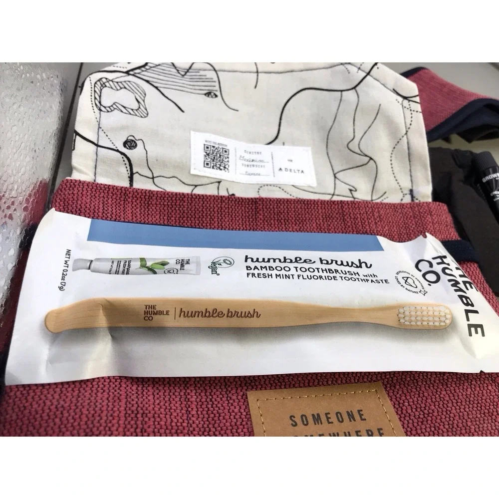 Delta Airlines Amenities Kit‎ Never Used Someone Somewhere 6